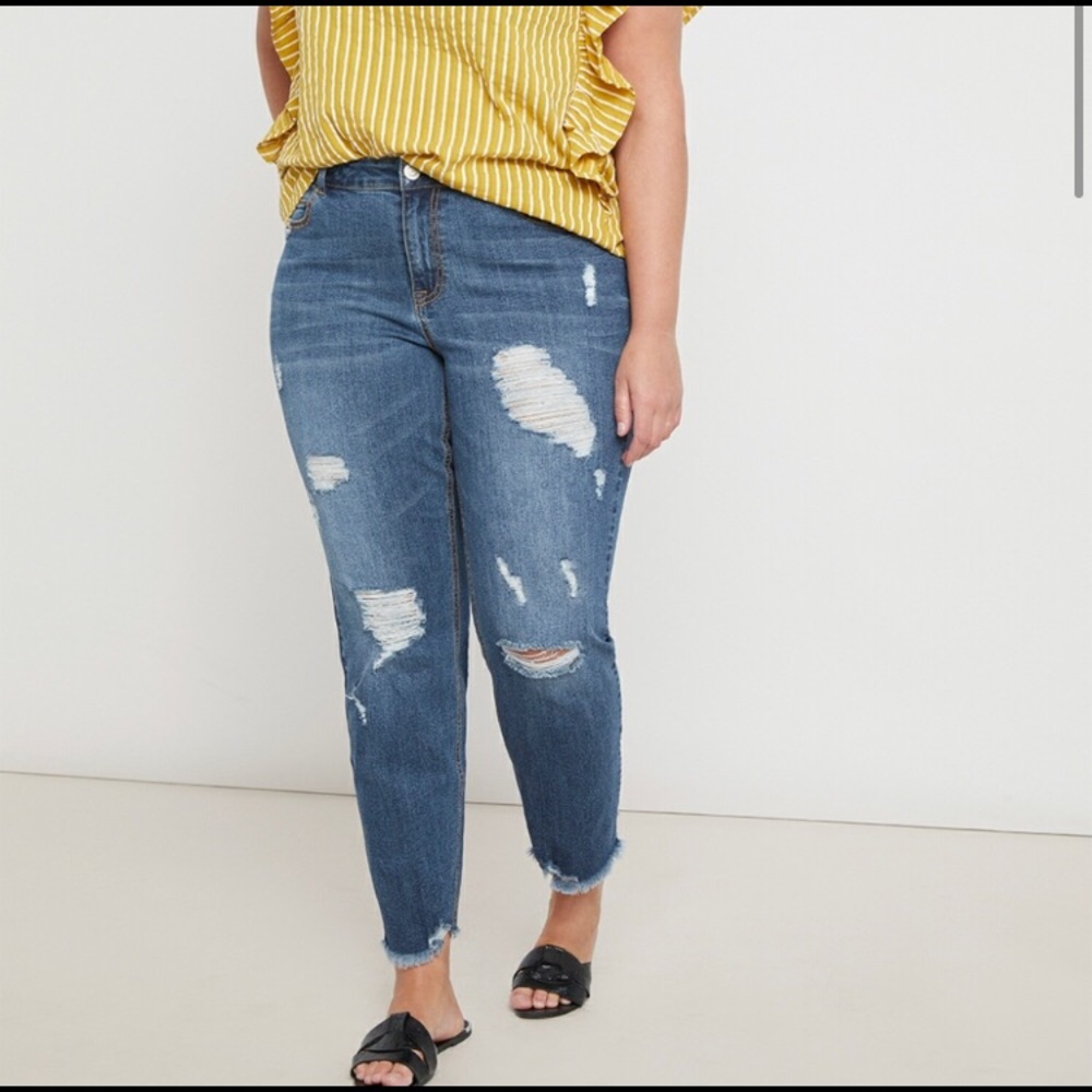Eloquii Distressed Boyfriend Jean Medium Dark Wash